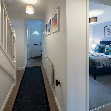 Park House By Cliftonvalley