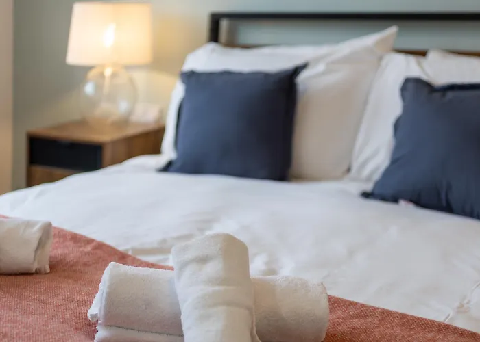 Park House By Cliftonvalley * Bristol