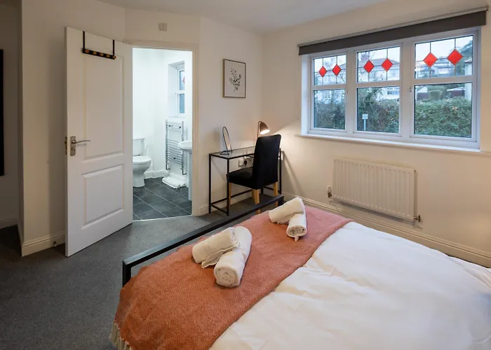 Park House By Cliftonvalley *